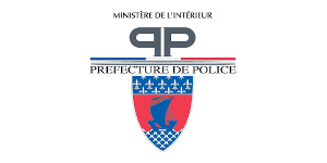 Logo de la préfecture de police de Paris et son arbre de noël.