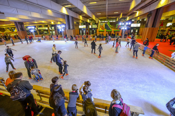 Spectacle de patin à glace de noël